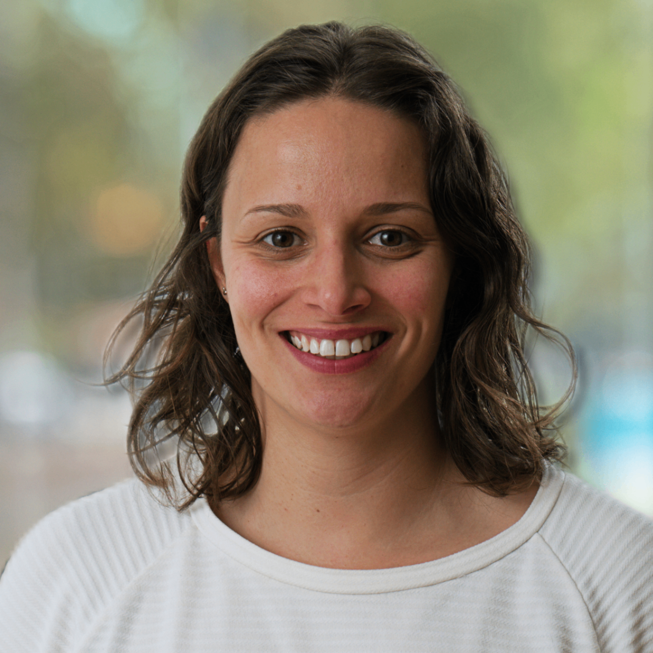 Julia Baron headshot